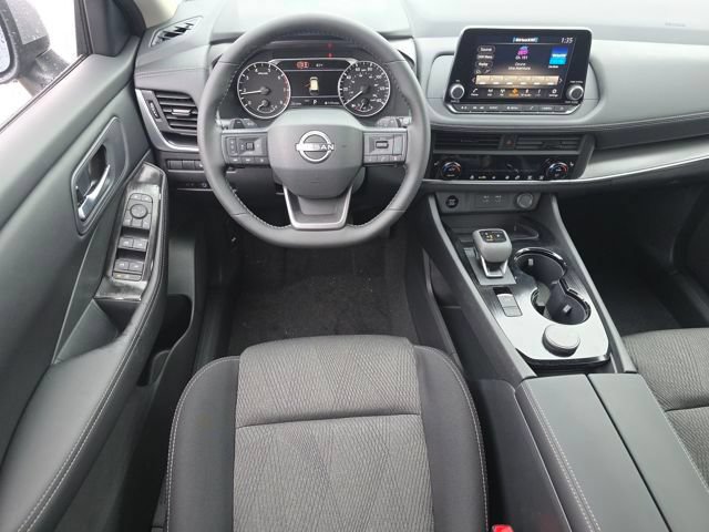 New 2026 Nissan Rogue SV w/ Cold Weather Package AWD/4WD image 5