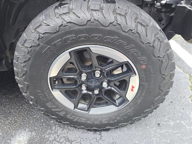Used 2018 Jeep Wrangler Unlimited Rubicon w/ Cold Weather Group AWD/4WD image 16