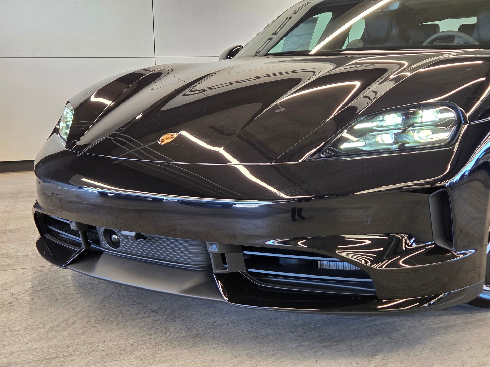 New 2026 Porsche Taycan image 25