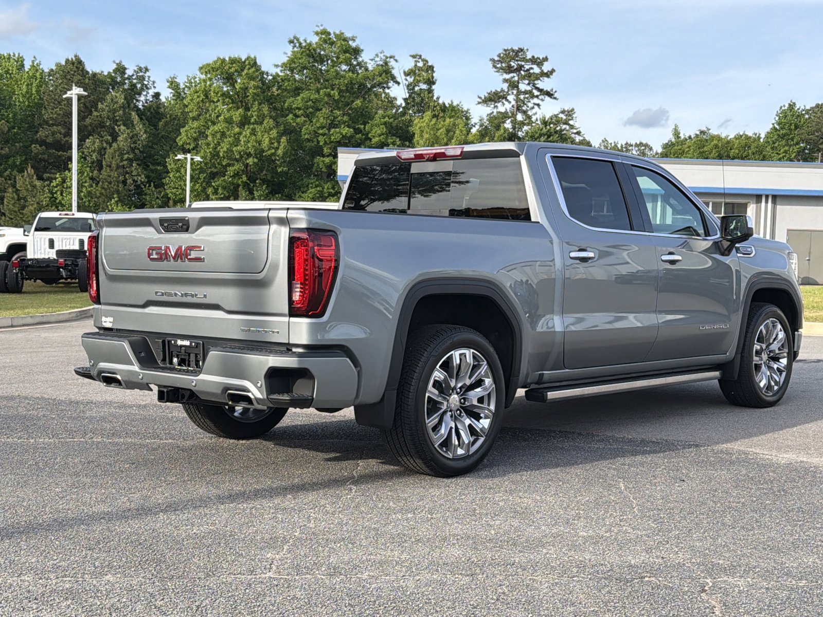 Used 2026 GMC Sierra 1500 Denali AWD/4WD image 12
