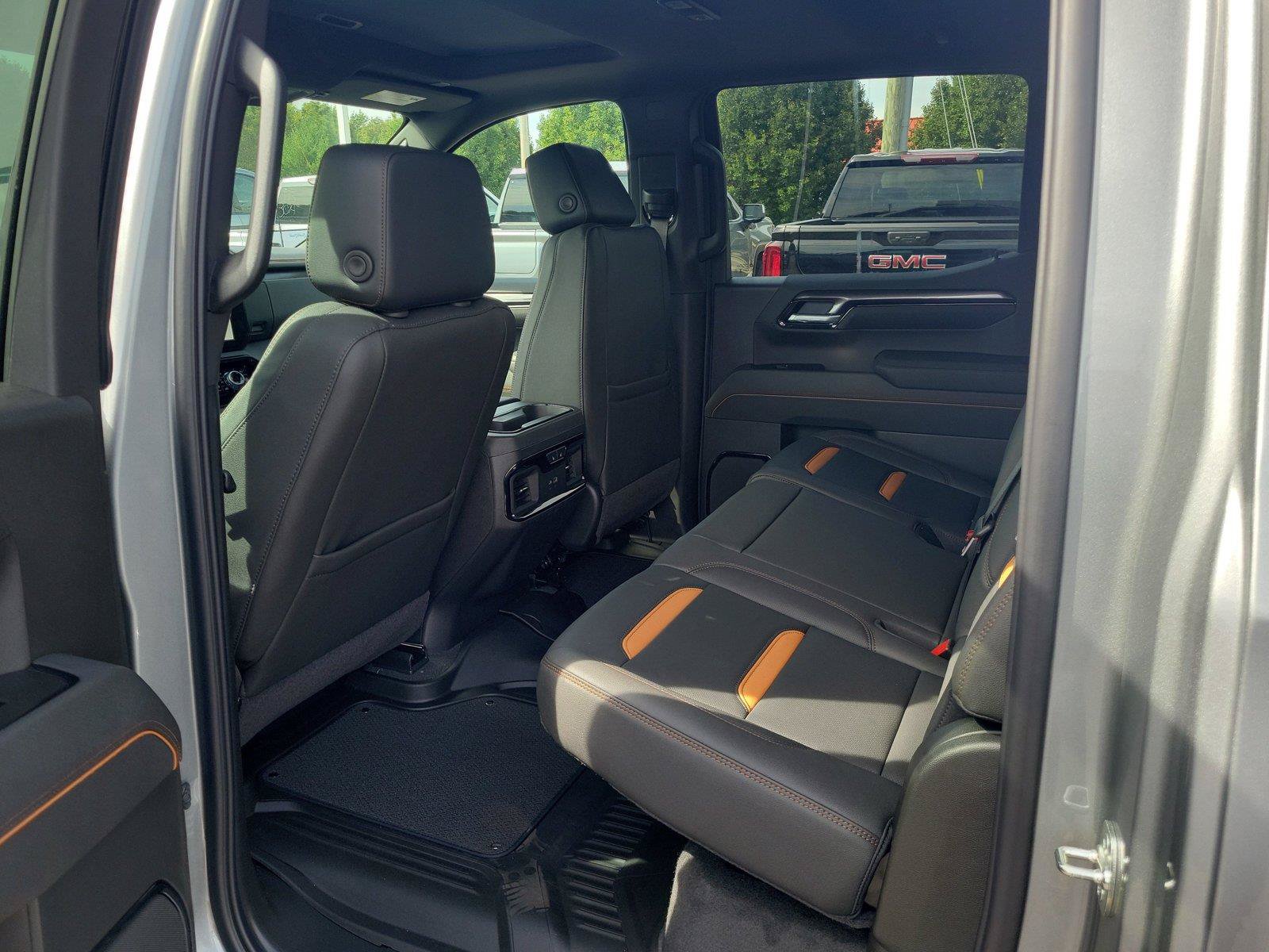 New 2026 GMC Sierra 1500 AT4 w/ AT4 Premium Package AWD/4WD image 12