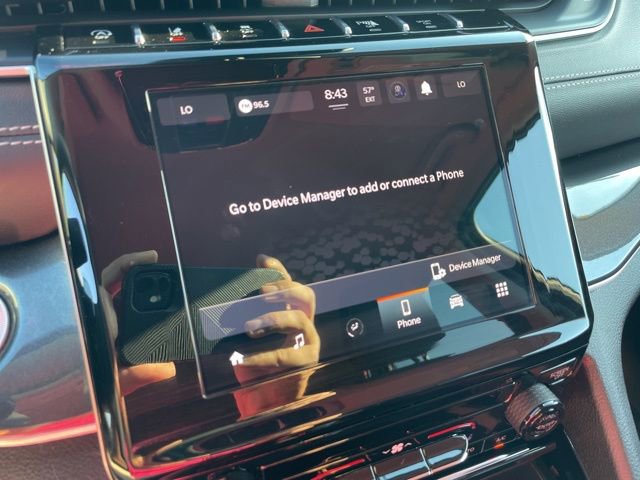 Used 2023 Jeep Grand Cherokee Laredo image 22