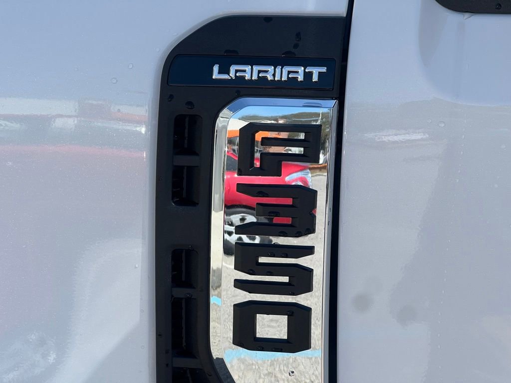 New 2025 Ford F350 Lariat w/ Lariat Ultimate Package AWD/4WD image 25