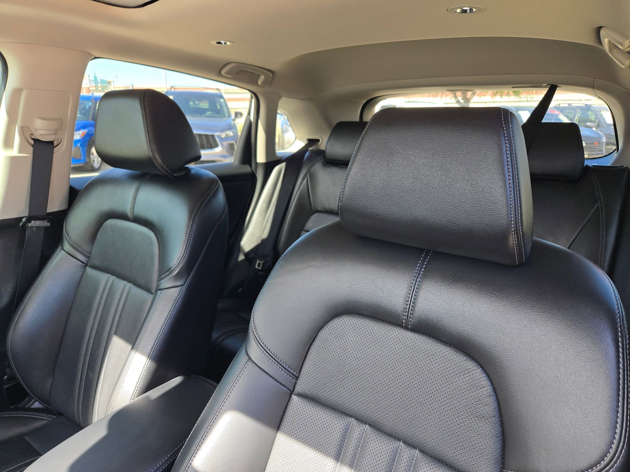 Used 2025 Honda HR-V EX-L image 9