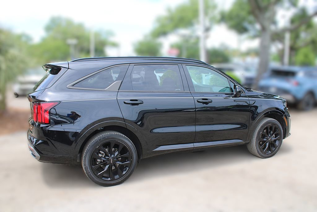 Certified 2023 Kia Sorento SX AWD/4WD image 6