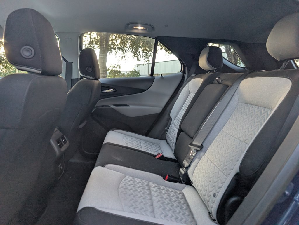 Used 2023 Chevrolet Equinox LS w/ LS Convenience Package FWD image 17
