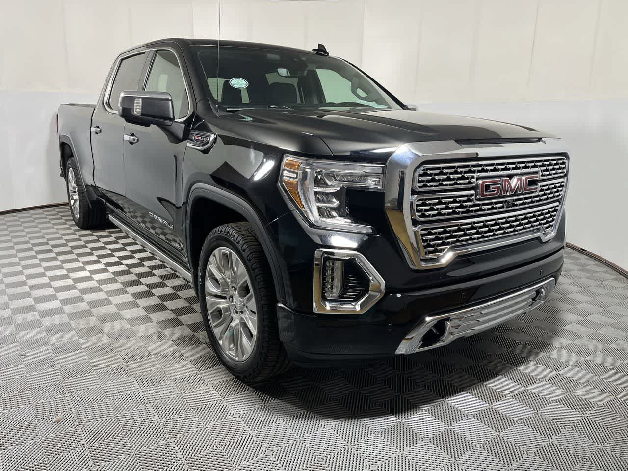 Used 2021 GMC Sierra 1500 Denali w/ Denali Ultimate Package AWD/4WD image 2