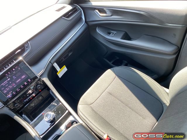New 2026 Jeep Grand Cherokee Laredo X AWD/4WD image 15
