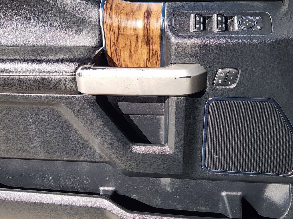 Used 2020 Ford F150 Lariat image 24