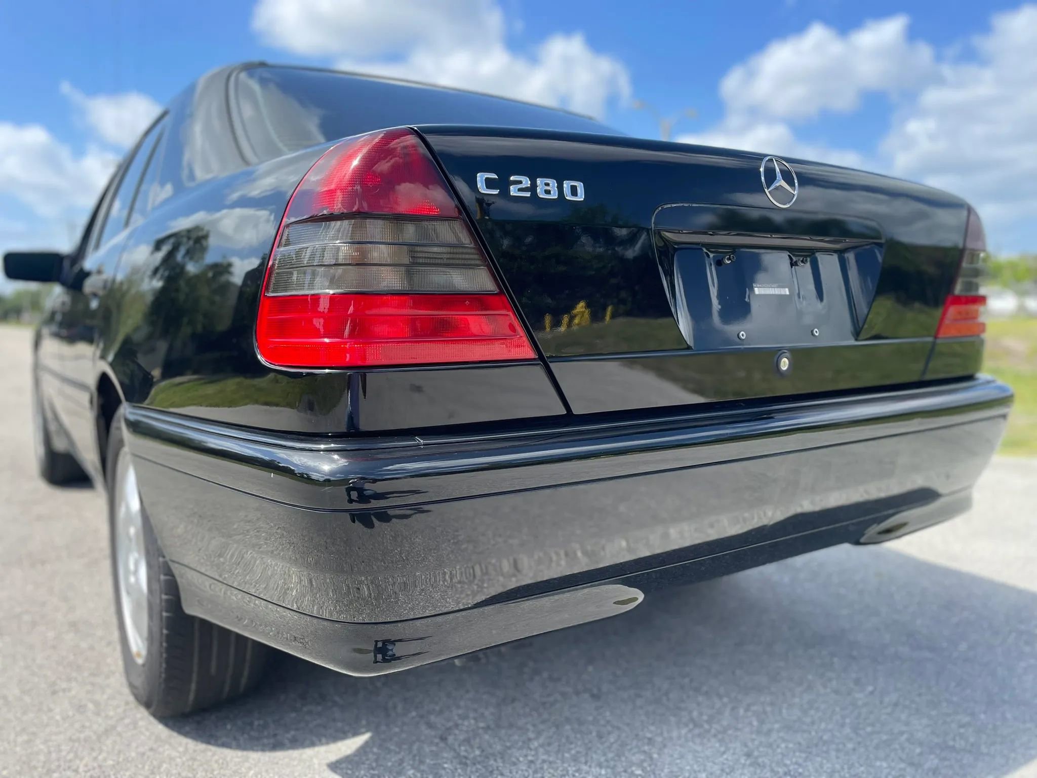 Used 1999 Mercedes-Benz C 280 Sedan image 15