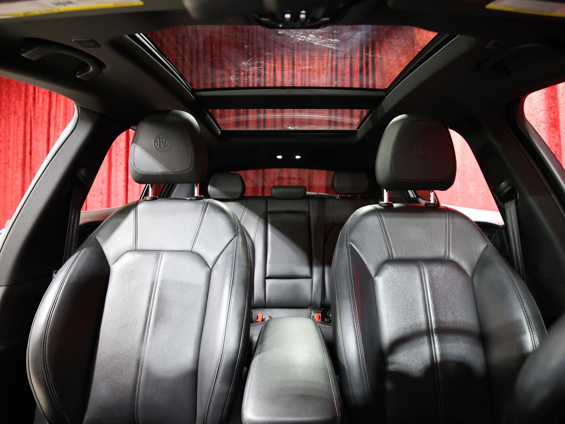 Used 2022 Alfa Romeo Stelvio Sprint RWD image 24