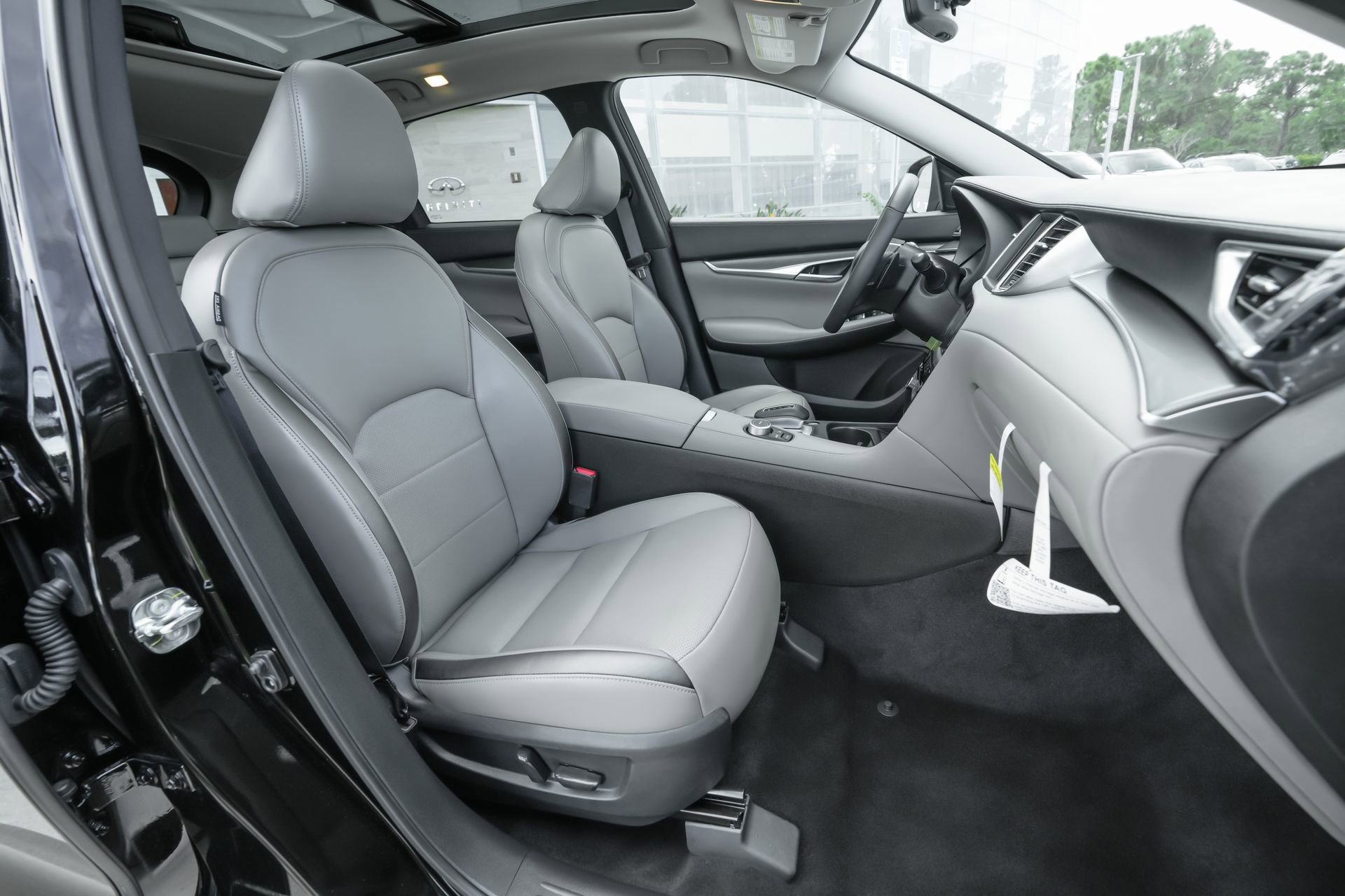 Used 2025 INFINITI QX50 Luxe image 37