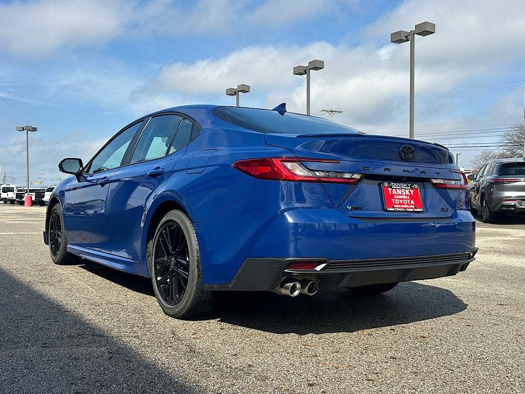 Certified 2025 Toyota Camry SE w/ Convenience Package image 3