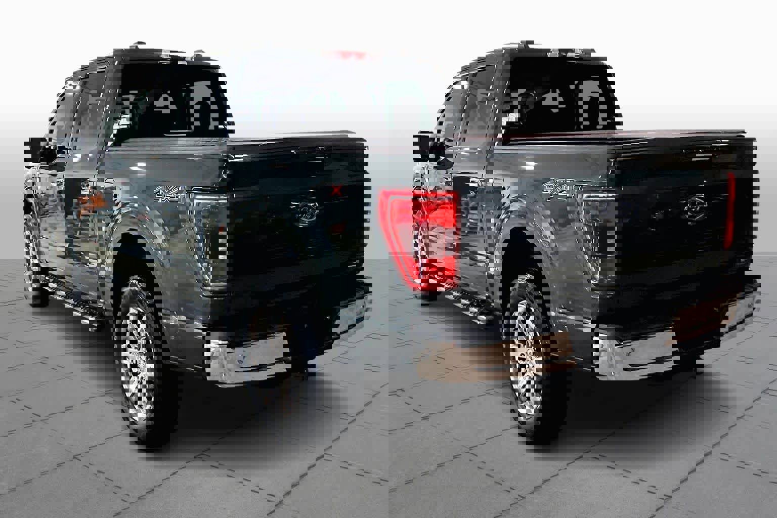 Used 2021 Ford F150 XLT w/ Equipment Group 302A High image 11