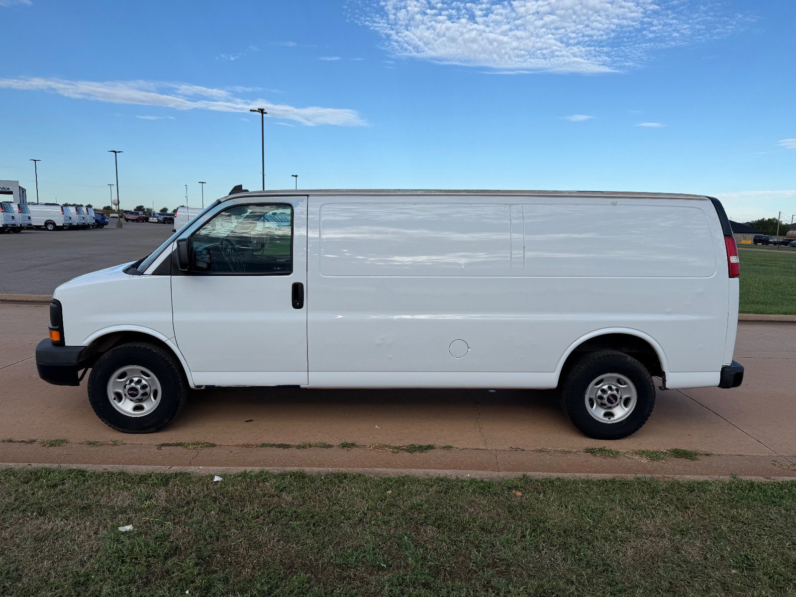 Used 2016 GMC Savana 2500 image 6