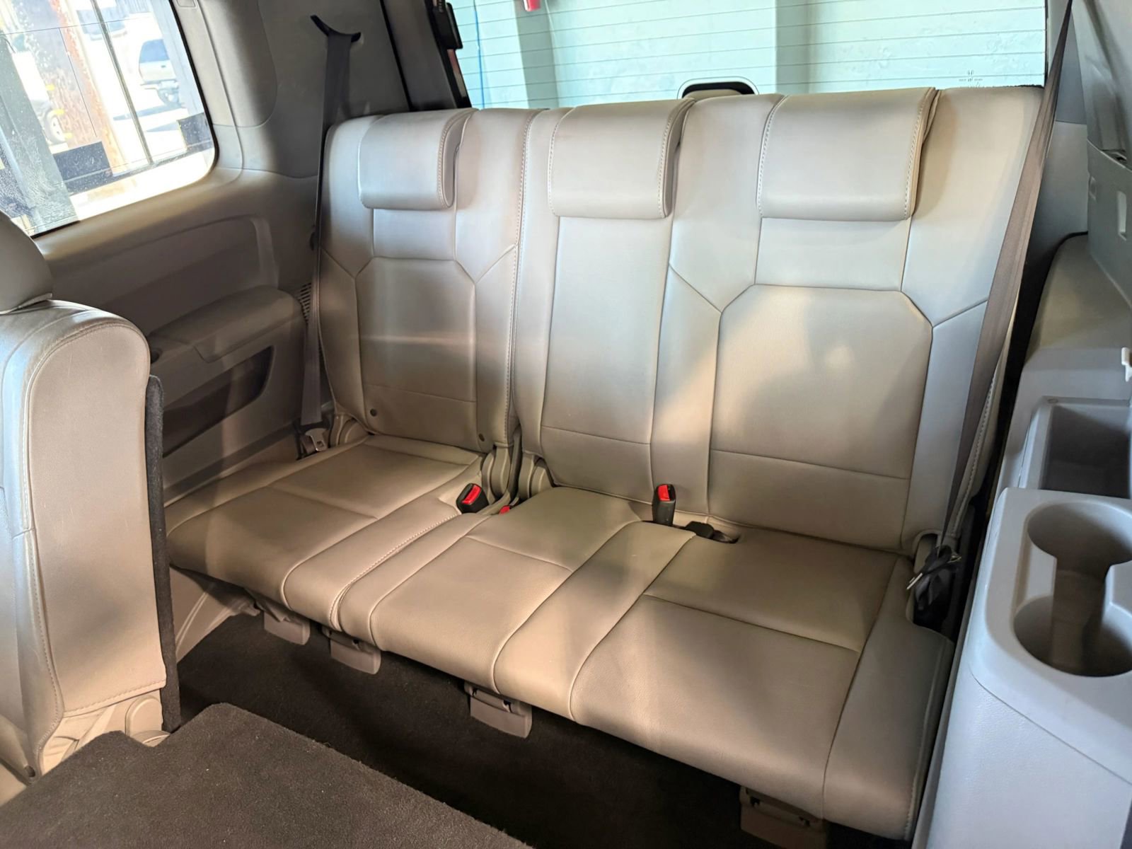 Used 2010 Honda Pilot EX-L image 11