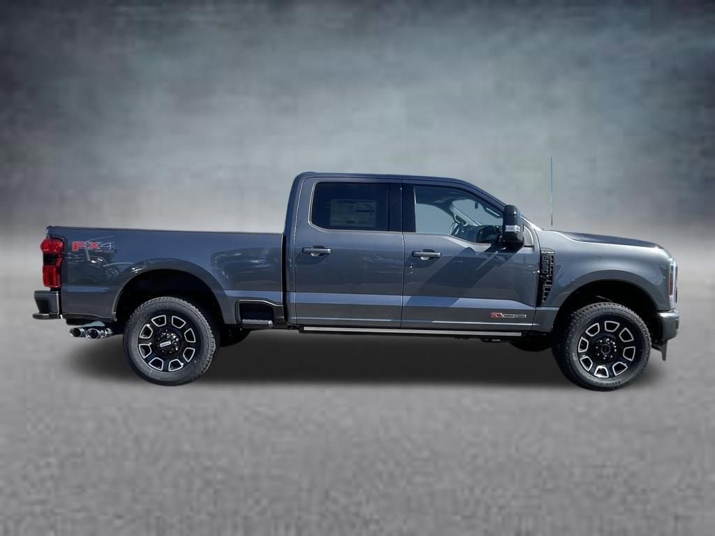 New 2026 Ford F350 Platinum w/ FX4 Off-Road Package image 4