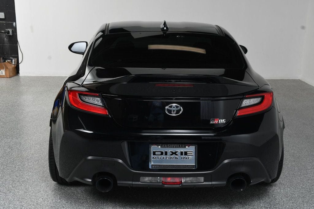 Used 2023 Toyota GR86 Premium RWD image 17