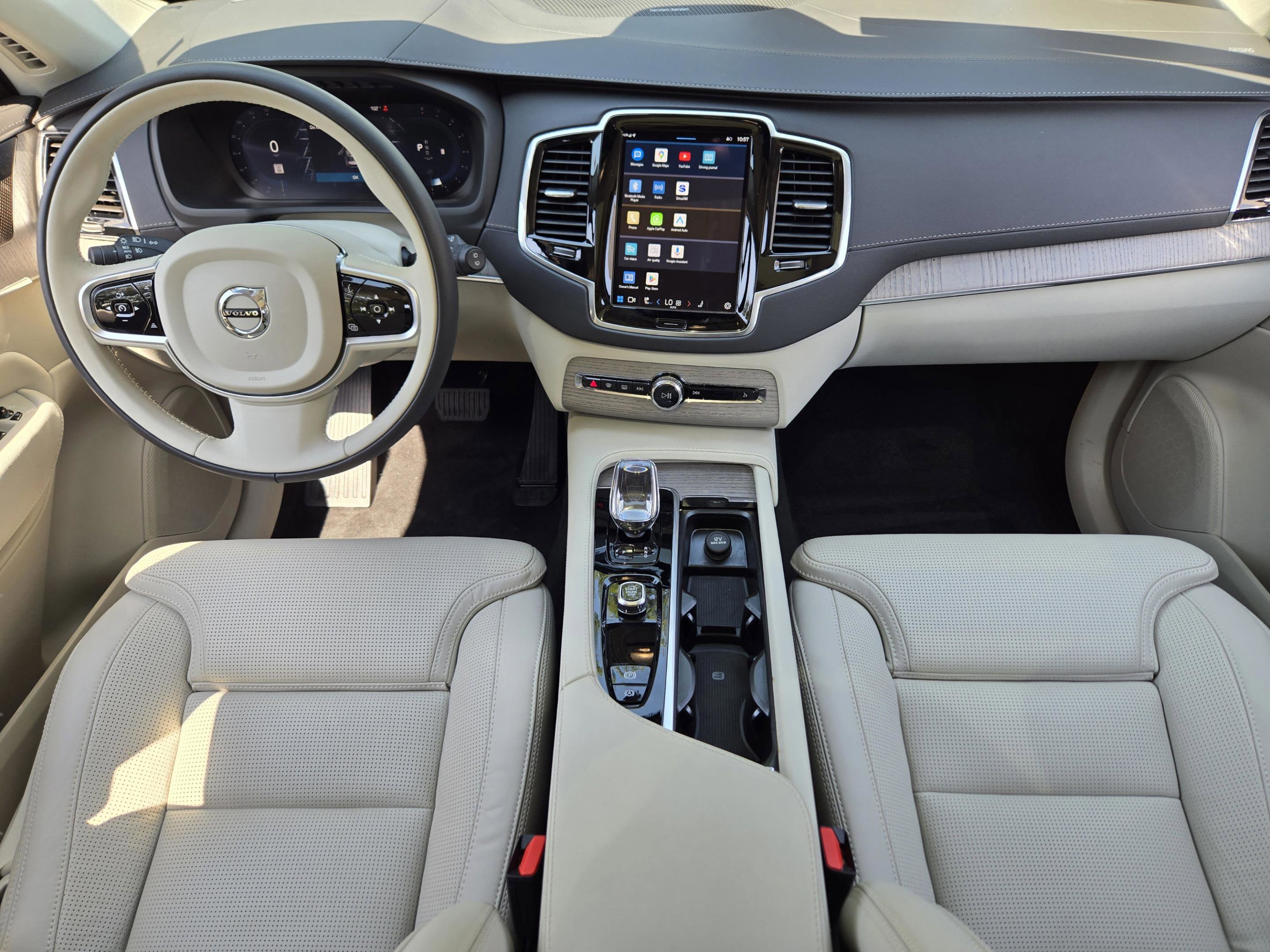 Used 2025 Volvo XC90 B5 Ultra w/ Protection Package Premier image 27