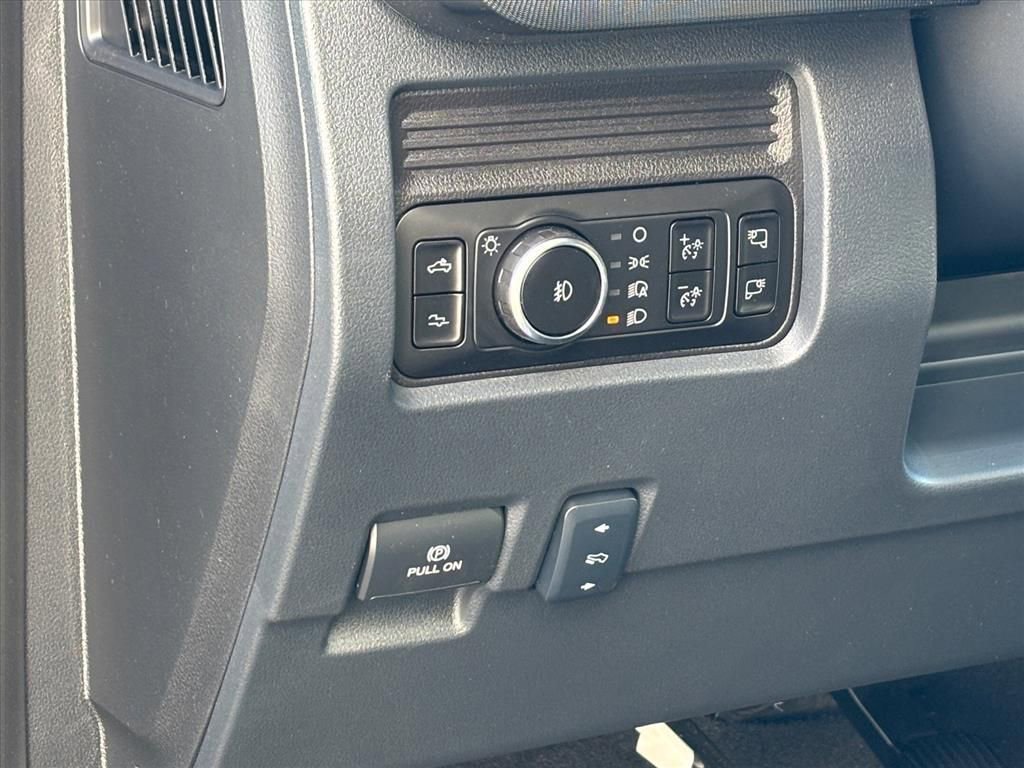 New 2026 Ford F250 Platinum w/ Tremor Off-Road Package image 8