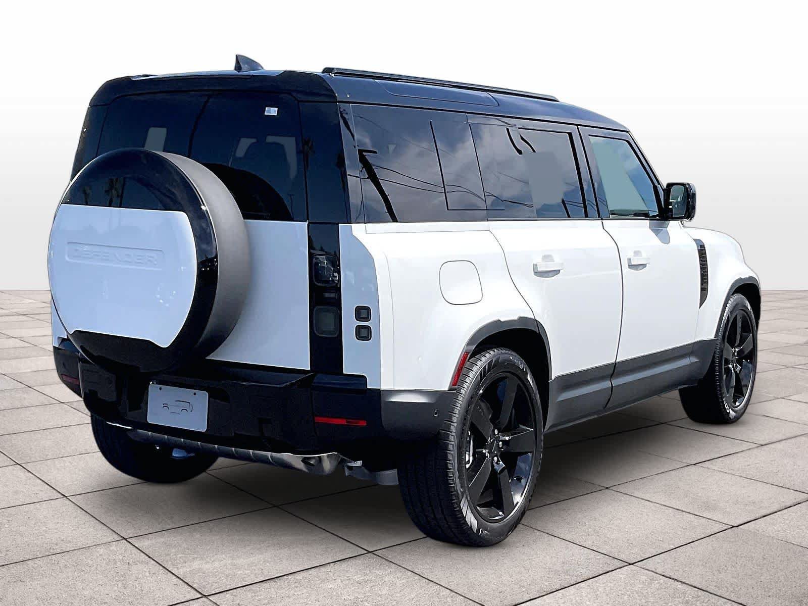 New 2026 Land Rover Defender 110 S AWD/4WD image 4
