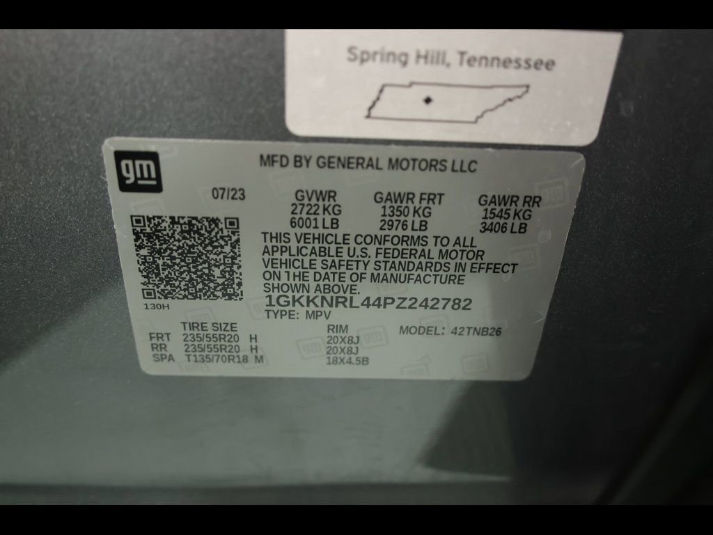 Used 2023 GMC Acadia SLE w/ Driver Convenience Package image 31