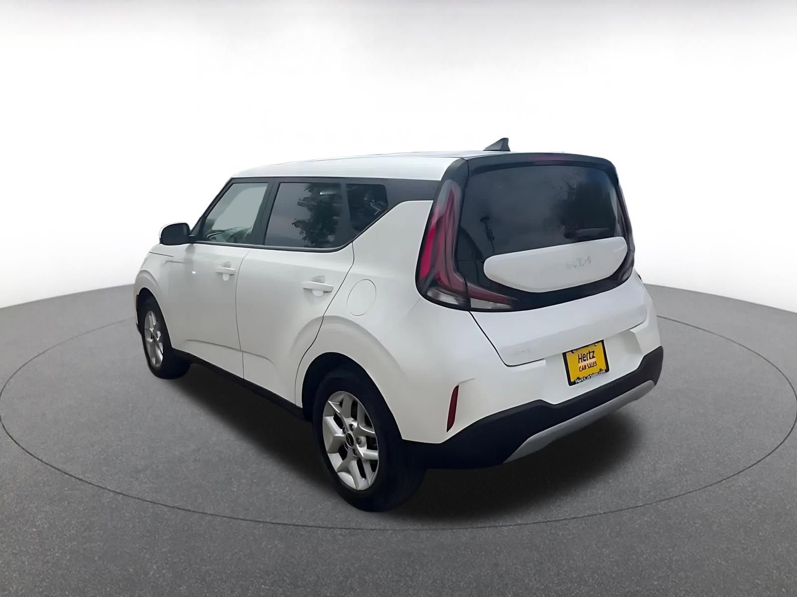 Used 2025 Kia Soul LX w/ LX Technology Package image 11