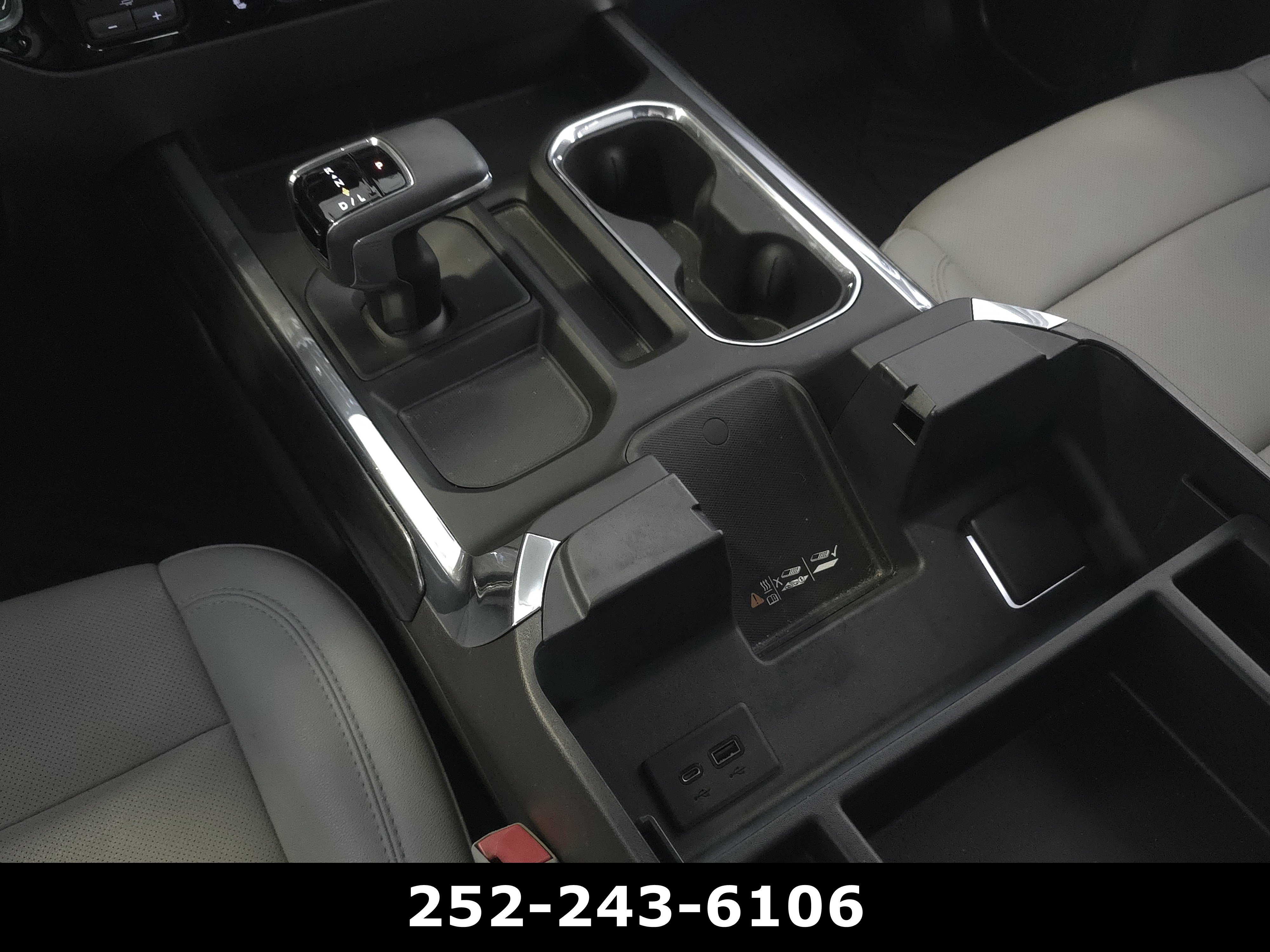 Used 2023 Chevrolet Silverado 1500 LTZ w/ LTZ Premium Package AWD/4WD image 15