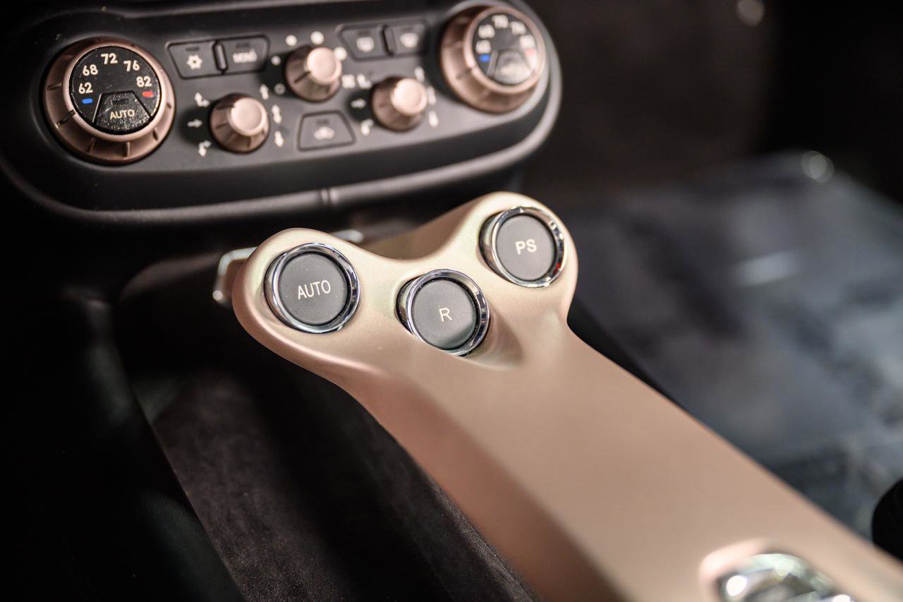 Used 2014 Ferrari California RWD image 44