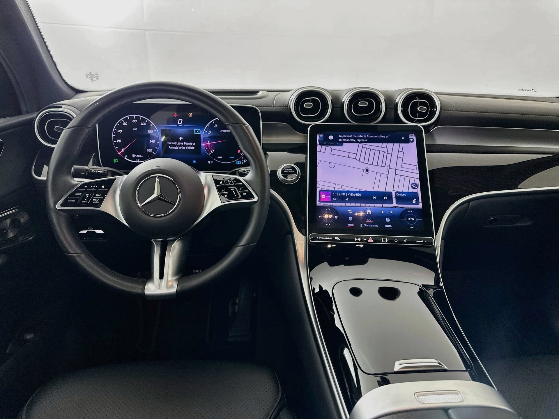 Certified 2024 Mercedes-Benz GLC 300 4MATIC image 25