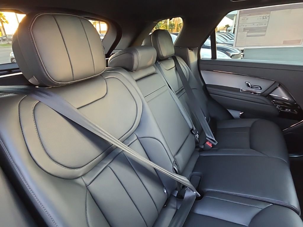 New 2026 Land Rover Range Rover Sport SE image 18