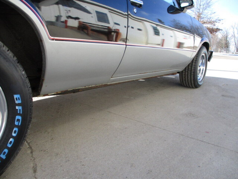 Used 1987 Chevrolet El Camino V8 RWD image 11