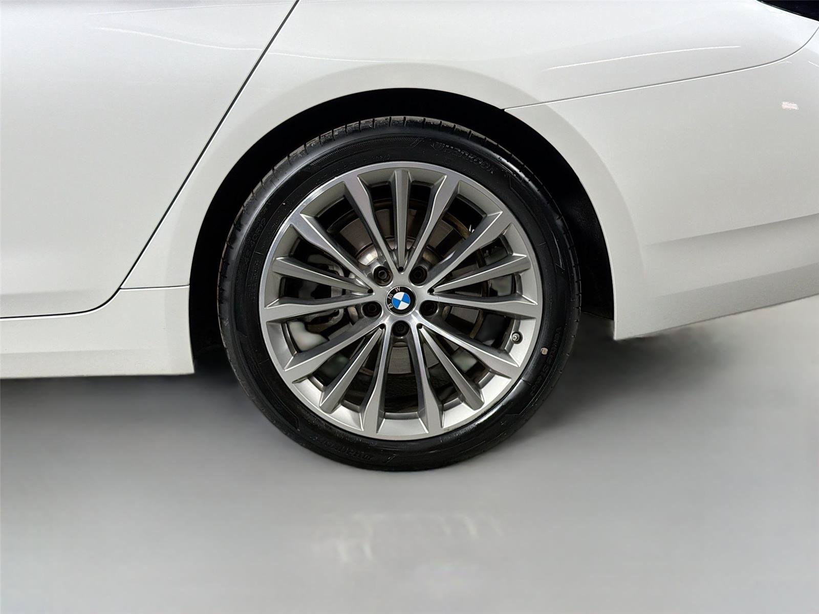 Certified 2023 BMW 530i w/ Premium Package RWD image 29