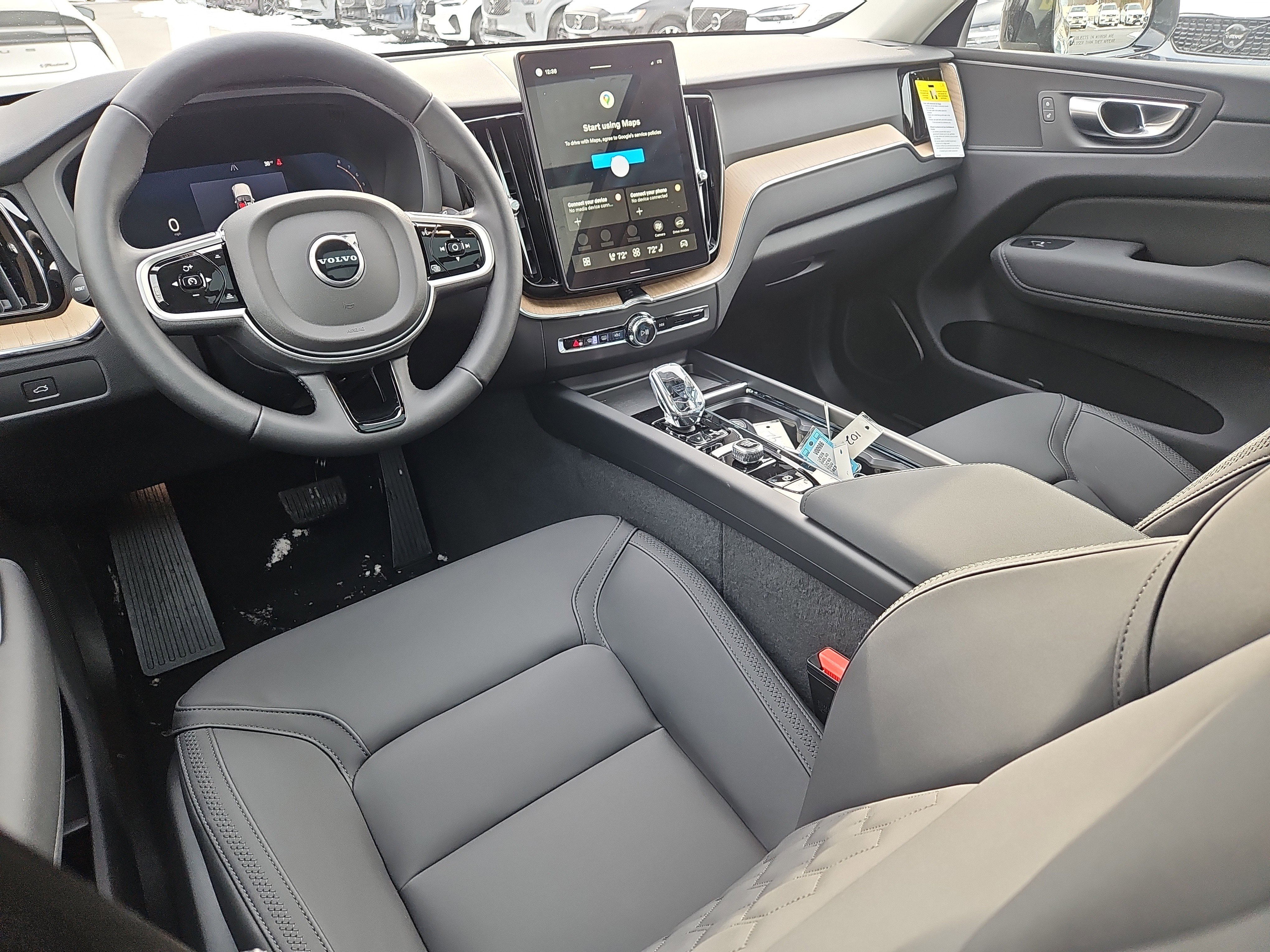 New 2026 Volvo XC60 B5 Plus w/ Protection Package Premier image 3