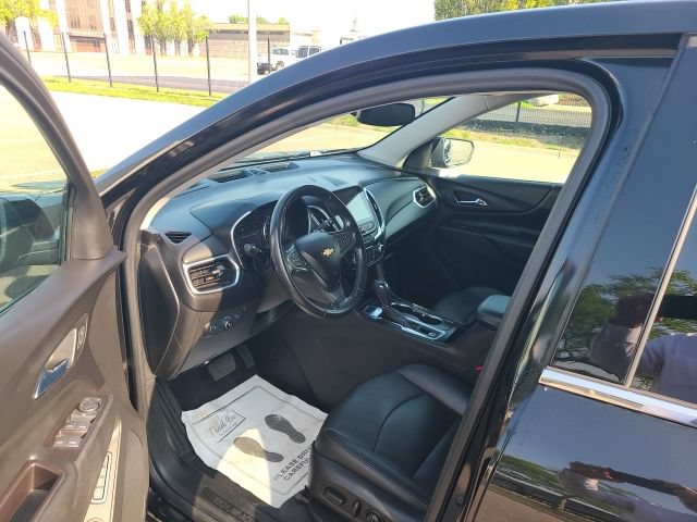 Used 2020 Chevrolet Equinox LT w/ Midnight Edition AWD/4WD image 4