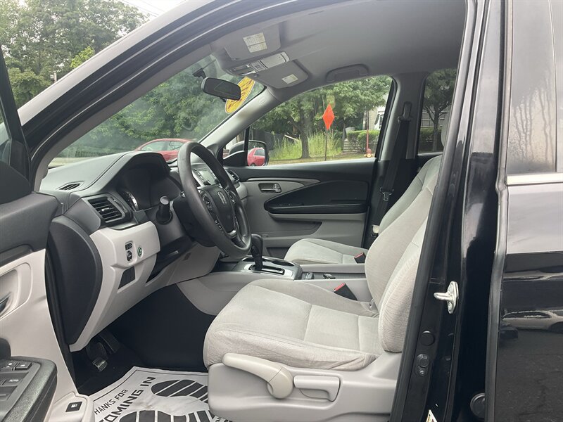 Used 2017 Honda Pilot LX image 15
