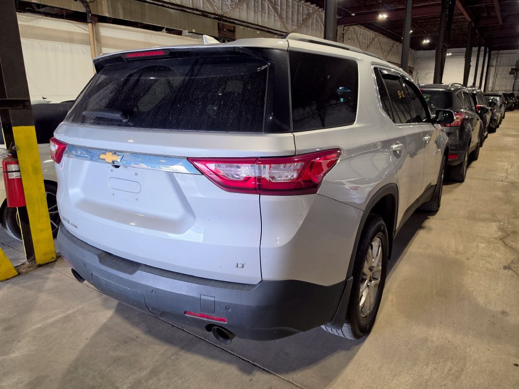 Used 2020 Chevrolet Traverse LT AWD/4WD image 2