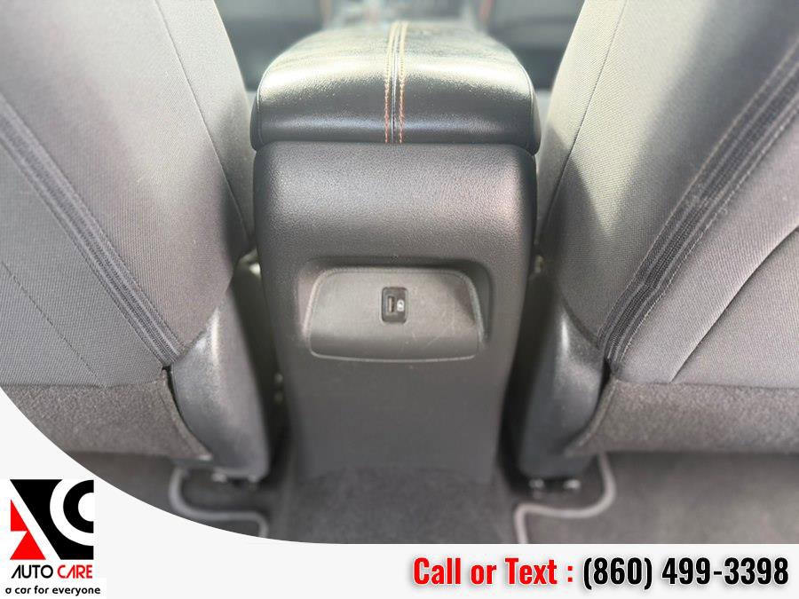 Used 2020 Nissan Sentra SR FWD image 12