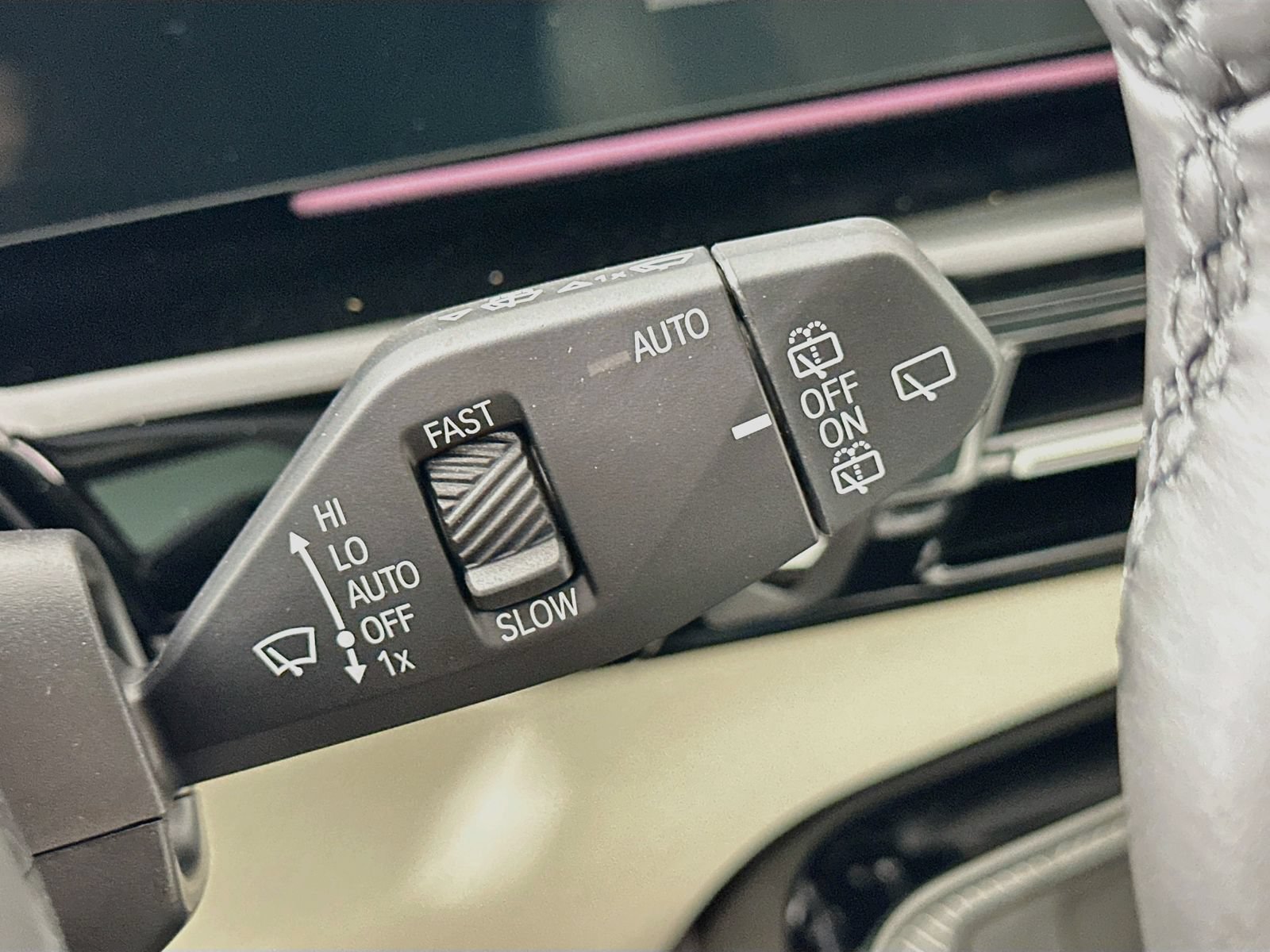 New 2027 BMW X1 xDrive28i AWD/4WD image 21