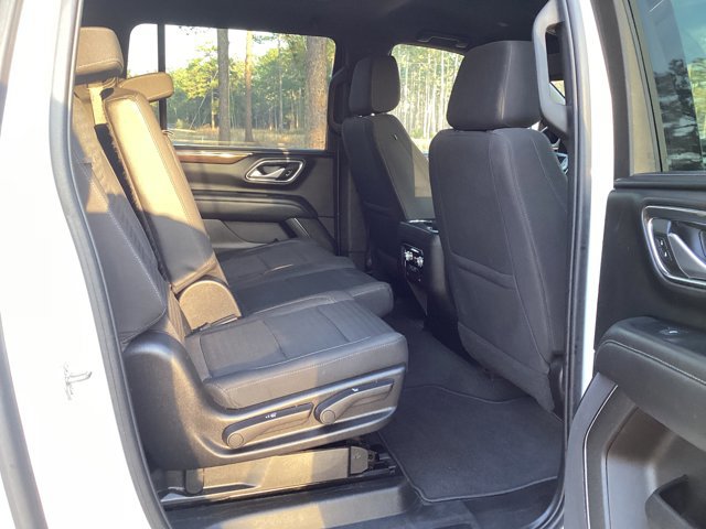 Used 2022 GMC Yukon XL SLE image 13