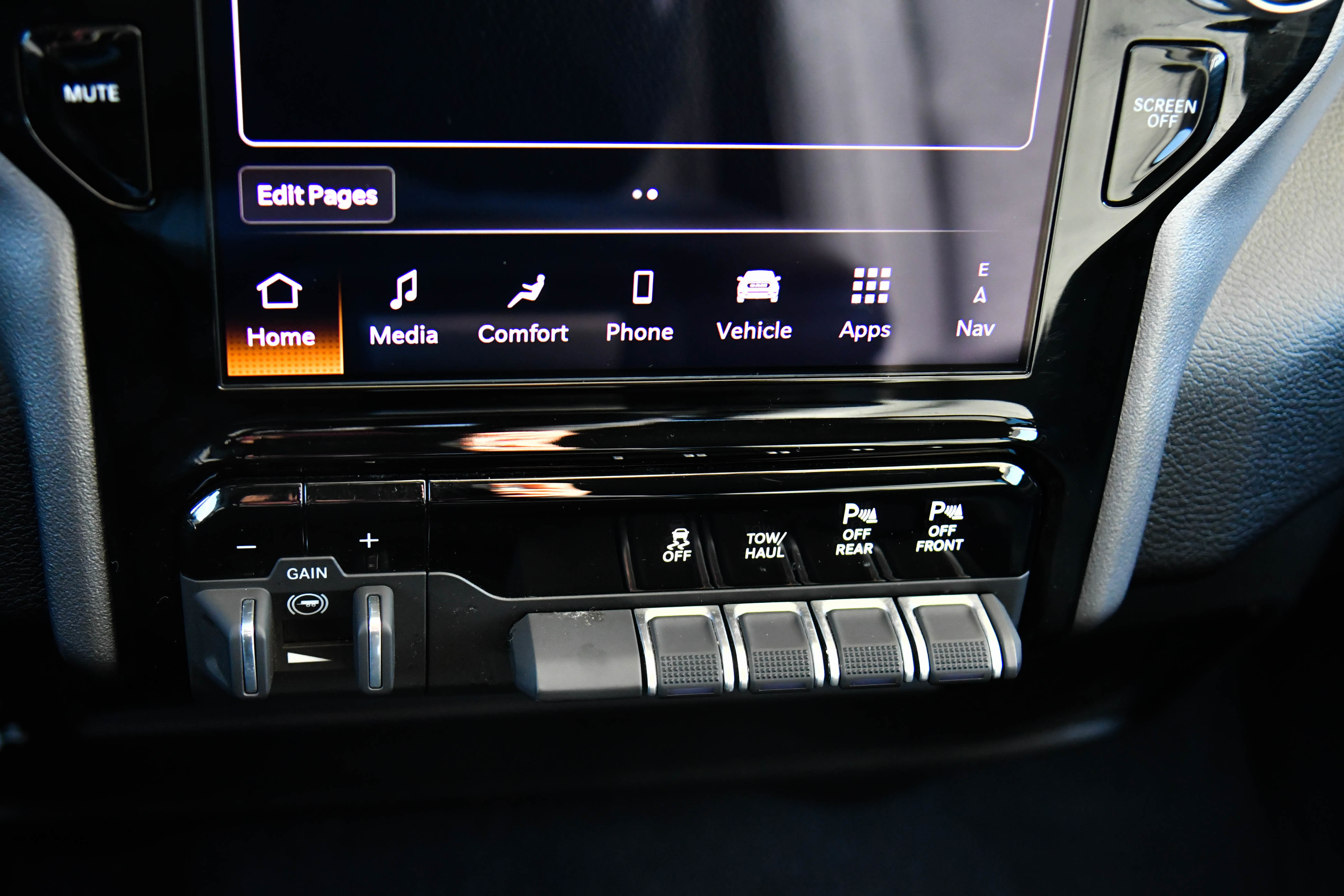 Used 2025 RAM 2500 Big Horn image 28