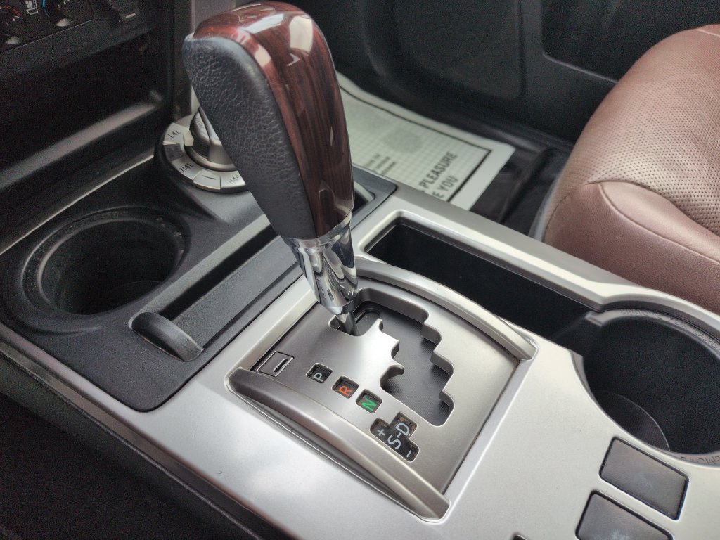Used 2022 Toyota 4Runner Limited AWD/4WD image 24