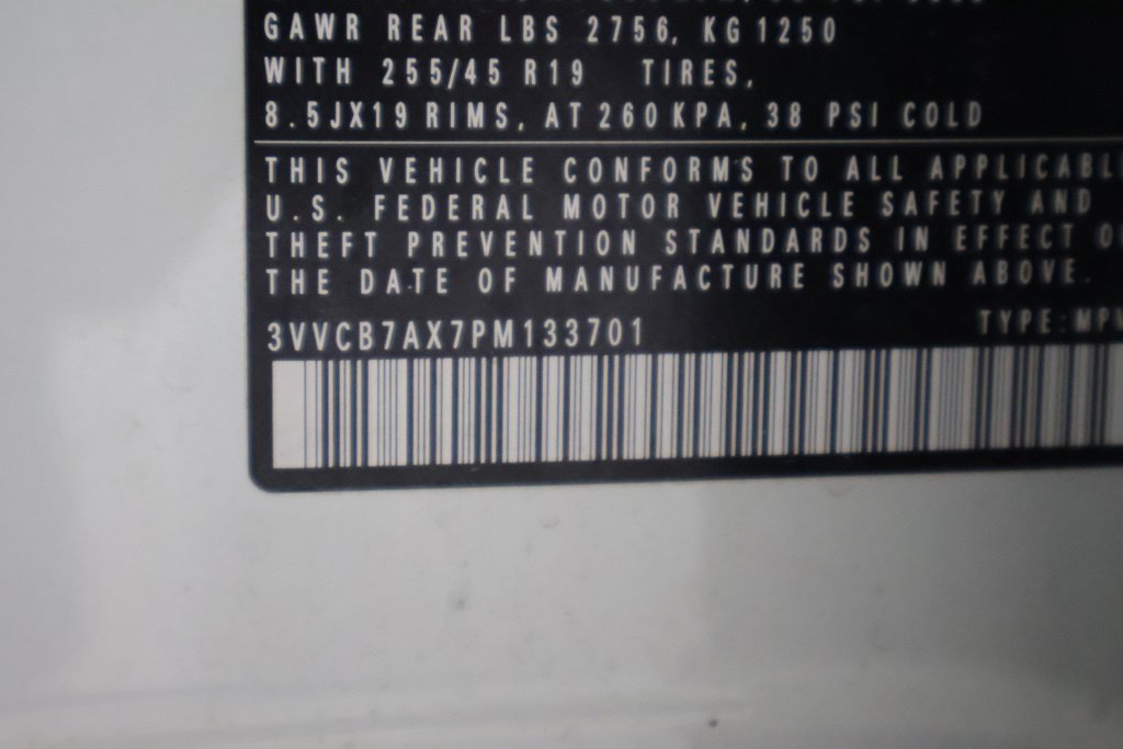 Used 2023 Volkswagen Tiguan SE R-Line FWD image 39
