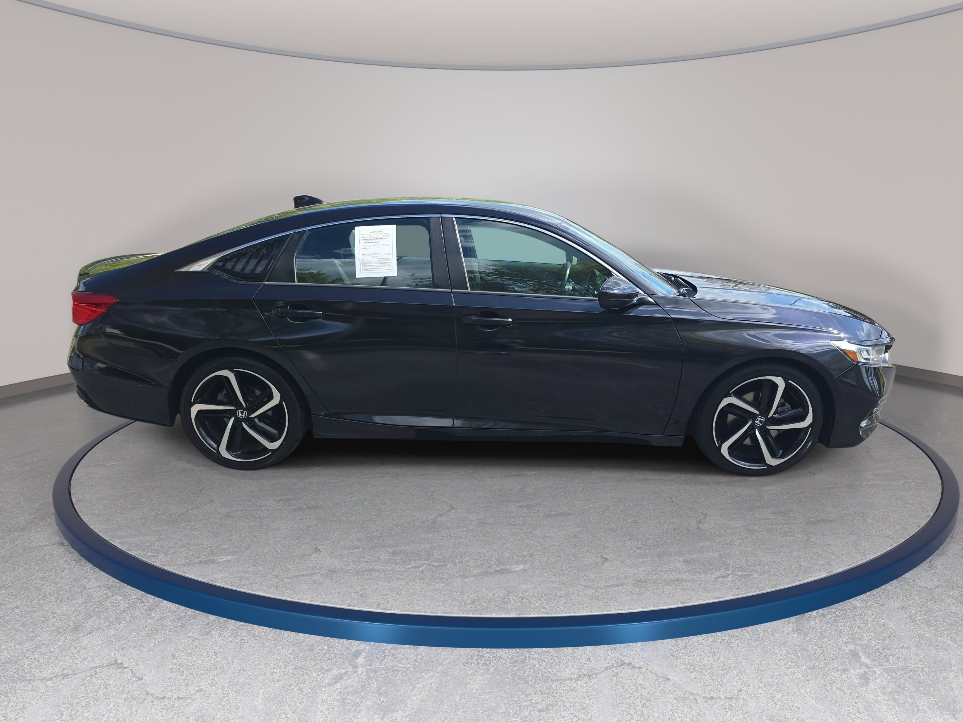 Used 2018 Honda Accord Sport image 4