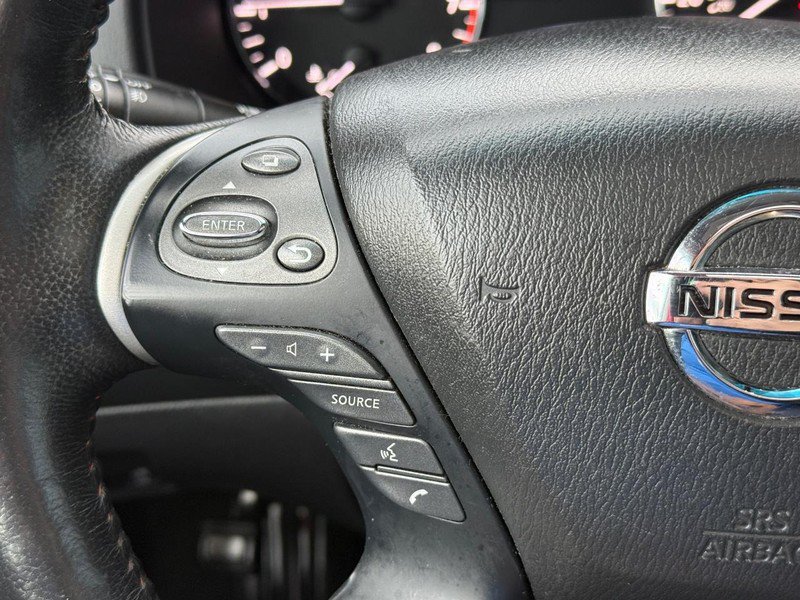 Used 2019 Nissan Pathfinder SL AWD/4WD image 21