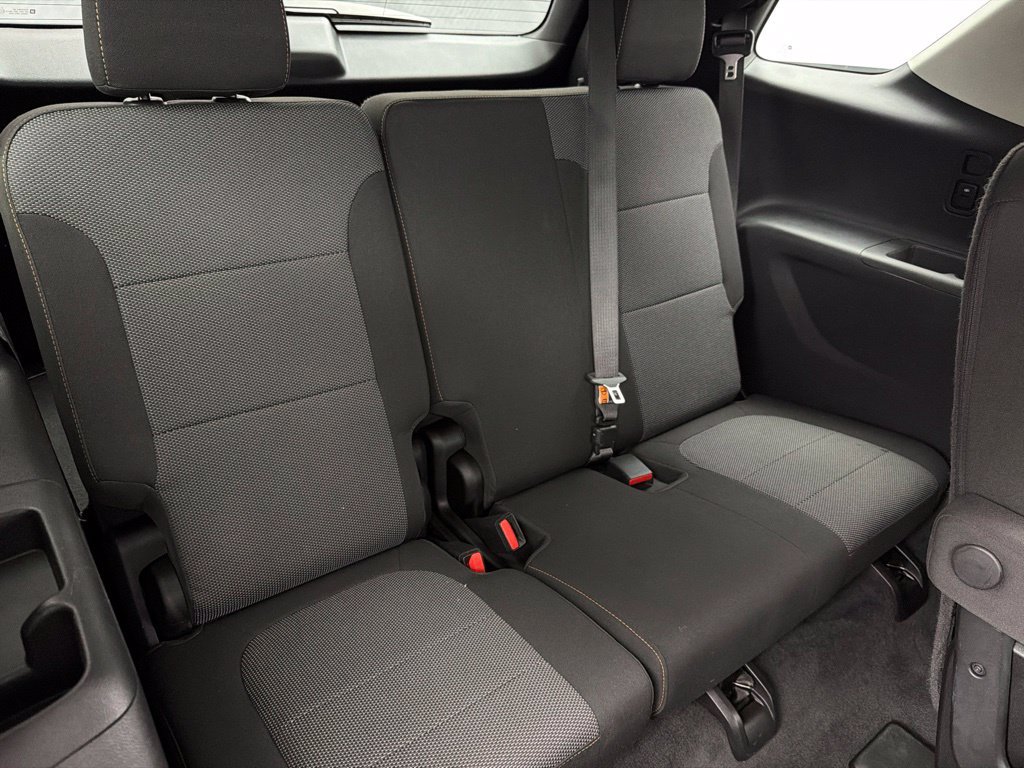 Used 2020 Chevrolet Traverse LT w/ Driver Confidence II Package AWD/4WD image 26