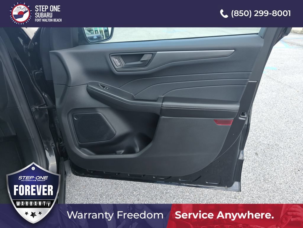Used 2025 Ford Escape Active w/ Tech Pack #1 FWD image 35