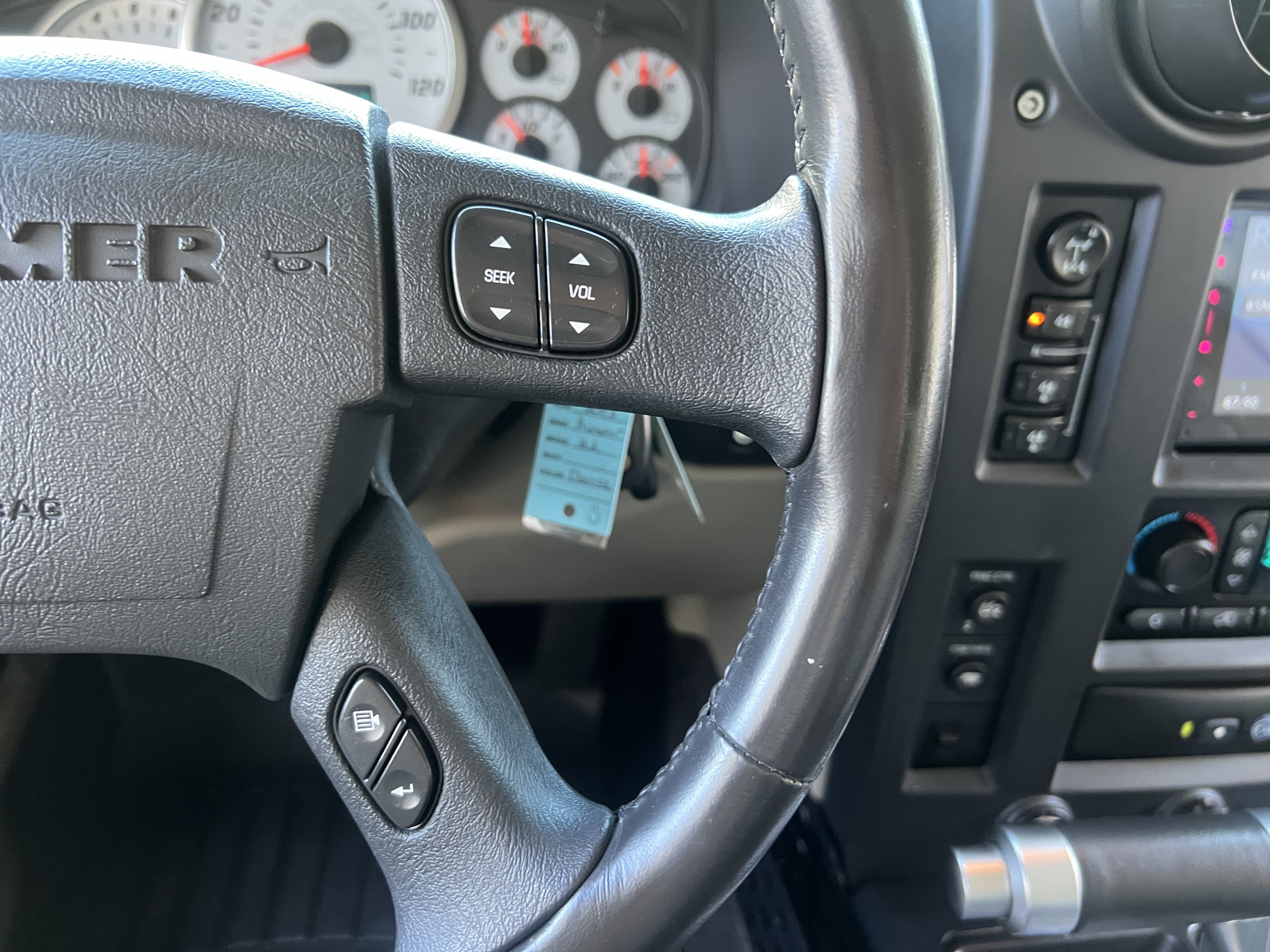 Used 2003 HUMMER H2 w/ Preferred Equipment Group AWD/4WD image 27
