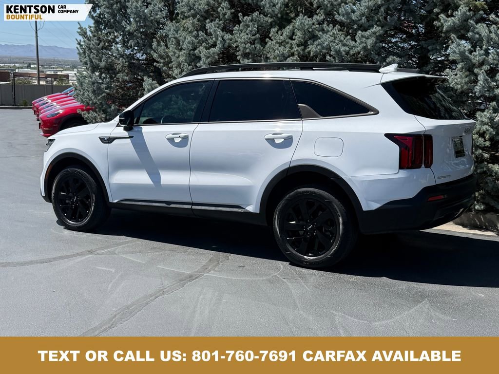 Used 2023 Kia Sorento S w/ Panoramic Sunroof Package AWD/4WD image 5