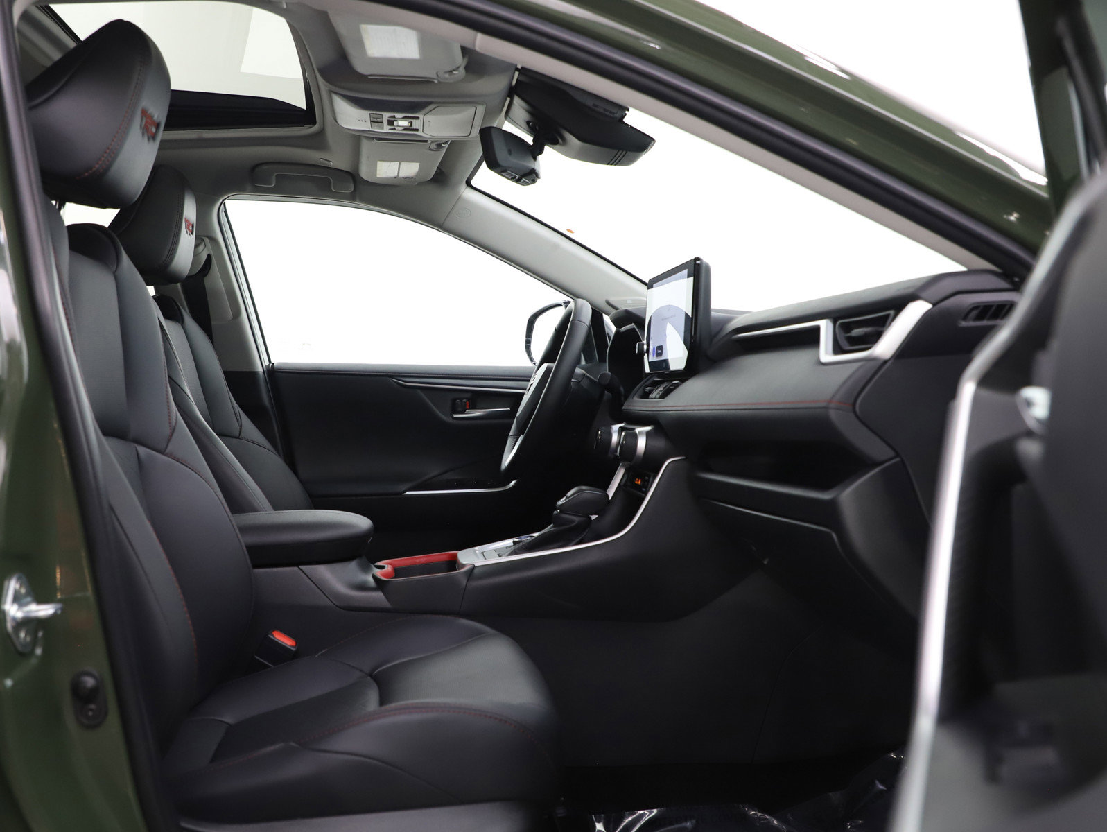 Used 2024 Toyota RAV4 TRD Off-Road image 11